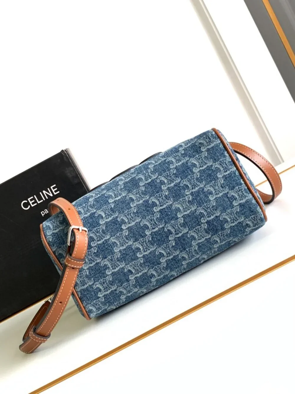 CELINE Cuir Triomphe Small Boston Bag